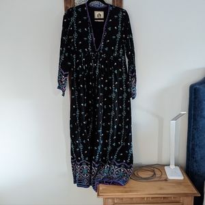 Chasing Unicorns maxi dress EUC size XS